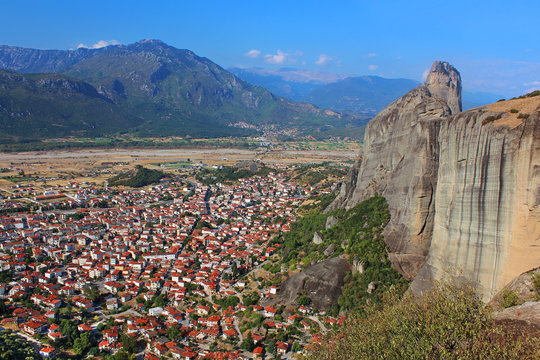 Kalampaka Town and the rock, Meteora, Greece