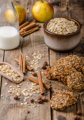 Oatmeal cookies with banana and cinnamon