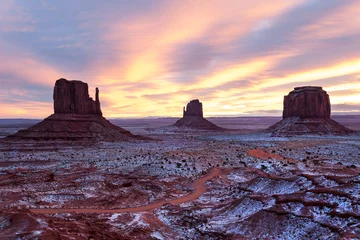 Küchenrückwand glas motiv Sunset over snow covered Monument Valley Navajo tribal park, Arizona   © Natalia Bratslavsky