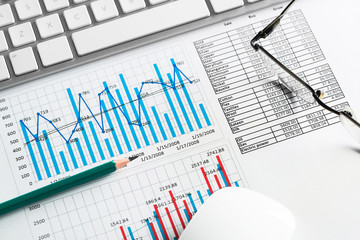 Preparing average sales report