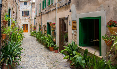 Fototapeta na wymiar charming mediterranean street of old town Valldemossa on Mallorc