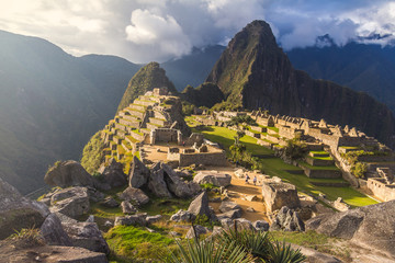 Peru, Machu Picchu on the sunset. - obrazy, fototapety, plakaty