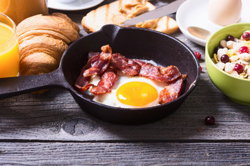 Breakfast with eggs