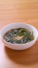 わかめスープ