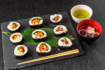 巻き寿司 Rolled sushi 