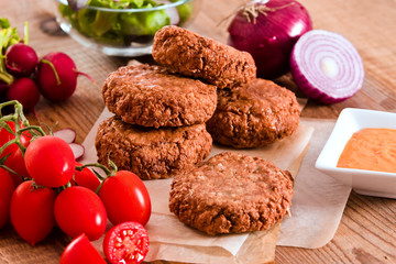 Meatballs with salad. 