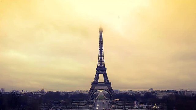 Cinemagraph Eiffel tower Paris