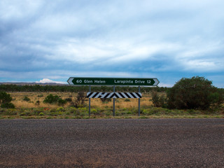 Fototapeta premium Crossing Mereenie Loop Road - Australia