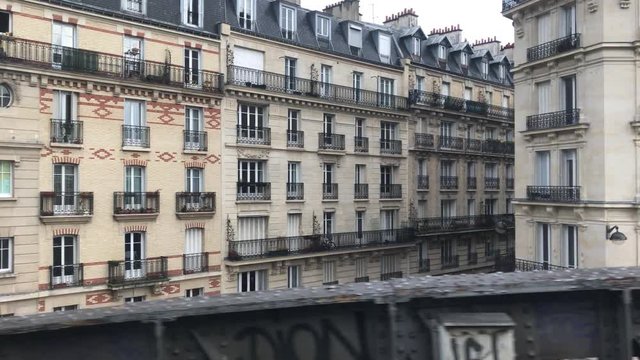 Cinematic motion metro Paris