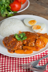 Chicken stew with sauce tomato and egg, rice.