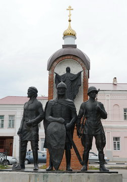 Yelets - the  ancient city in Russia , the administrative center of Yelets district of Lipetsk region.A monument in honor of the 850th anniversary of the city.