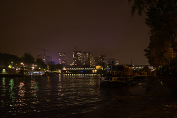 Fototapeta premium Seine river in Paris at night