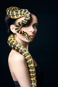 beautiful woman,snake,jewelry,make-up
