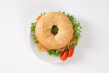 bagel sandwich with salmon