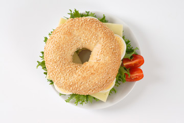 egg and cheese bagel sandwich