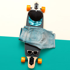 Skateboard, Sunglasses, Cap, Jeans. Love Urban fashion. Minimal