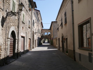 Fototapeta na wymiar Borgo medioevale di Filetto 