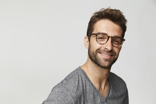 Happy guy in spectacles, portrait