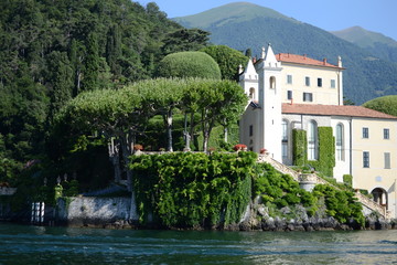Fototapeta na wymiar Como lake Italy