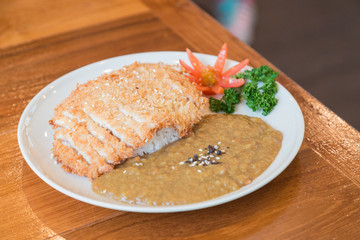 Japanese food, Rice with curry and fried pork