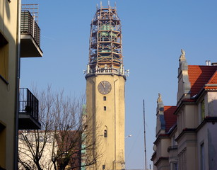 Wieża ratusza w Brzegu - remont