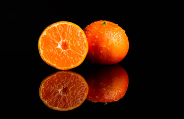 fresh Tangerine with water splash cut