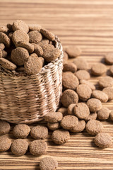 pets food on wooden floor