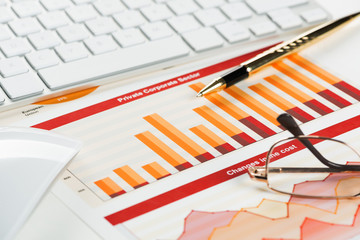 Preparing average sales report