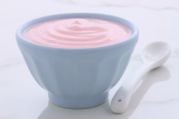 Artisan greek strawberry yogurt