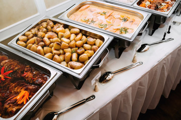 catering wedding buffet food table