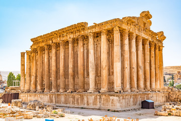 Obraz premium Temple of Bacchus at Baalbek in Beqaa Valley, Lebanon. It is located about 85 km northeast of Beirut and about 75 km north of Damascus. 
