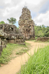 Fototapeta premium Vietnamese temple at My Son