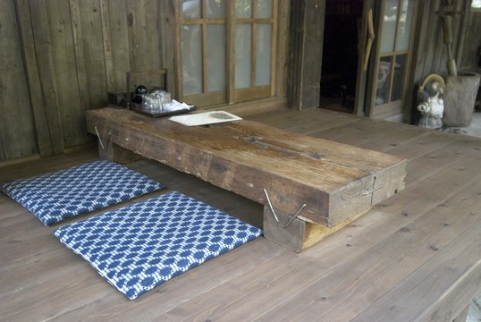 outoor retiring room