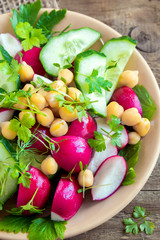 chickpea and vegetables salad