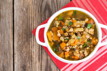 Vegetable soup with lentils