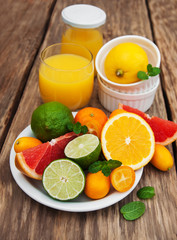 Juice and fresh citrus fruits