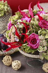 how to make floral arrangement with gloriosa superba, rose, hort