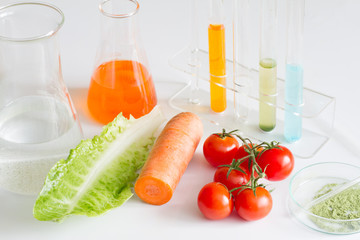 Test vegetables in laboratory control of pesticides