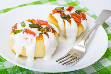 Cottage cheese pancakes with marmalad