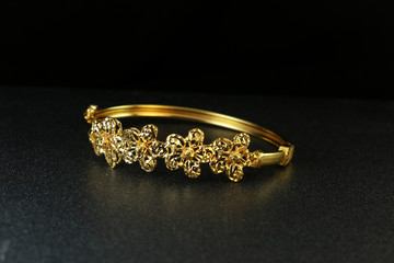 Gold Jewellery Bangle