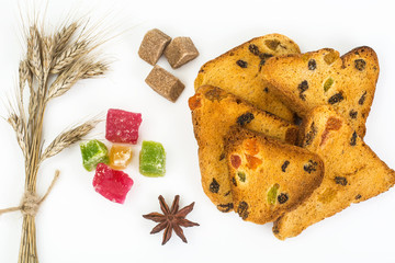 Dry biscuits with candied fruit and raisins