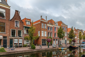 Fototapeta na wymiar New Rhine river in Leiden, Netherlands