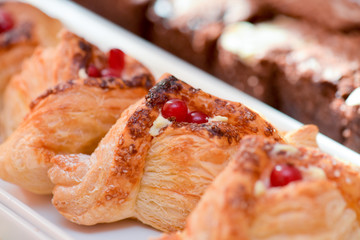 Puff pastry with redcurrants