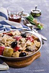 Steamed vegetables with pasta