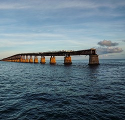 Obraz premium ehemalige Eisenbahnbrücke Bahia Honda State Park