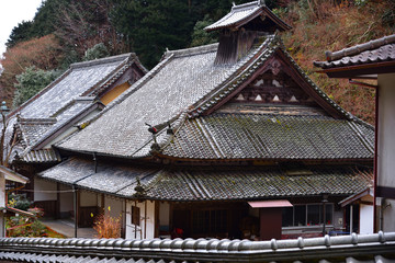 Obraz premium 冬の奥山寺、建立から1500年兵庫県加西市
