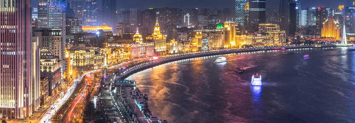 Fototapeta na wymiar City Night View of The Bund in Shanghai