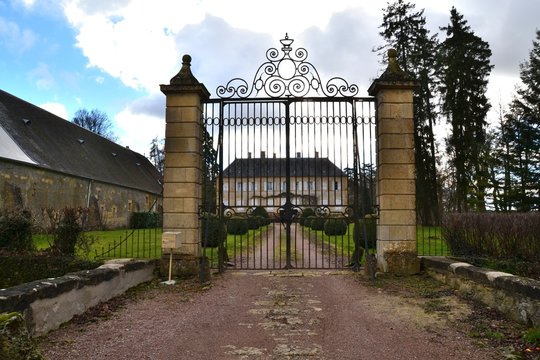 Ch&acirc;teau de Nolay
Ch&acirc;teau de Prunevaux