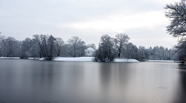 See in Weiss
