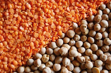collage of chickpeas and red lentils - 136598716